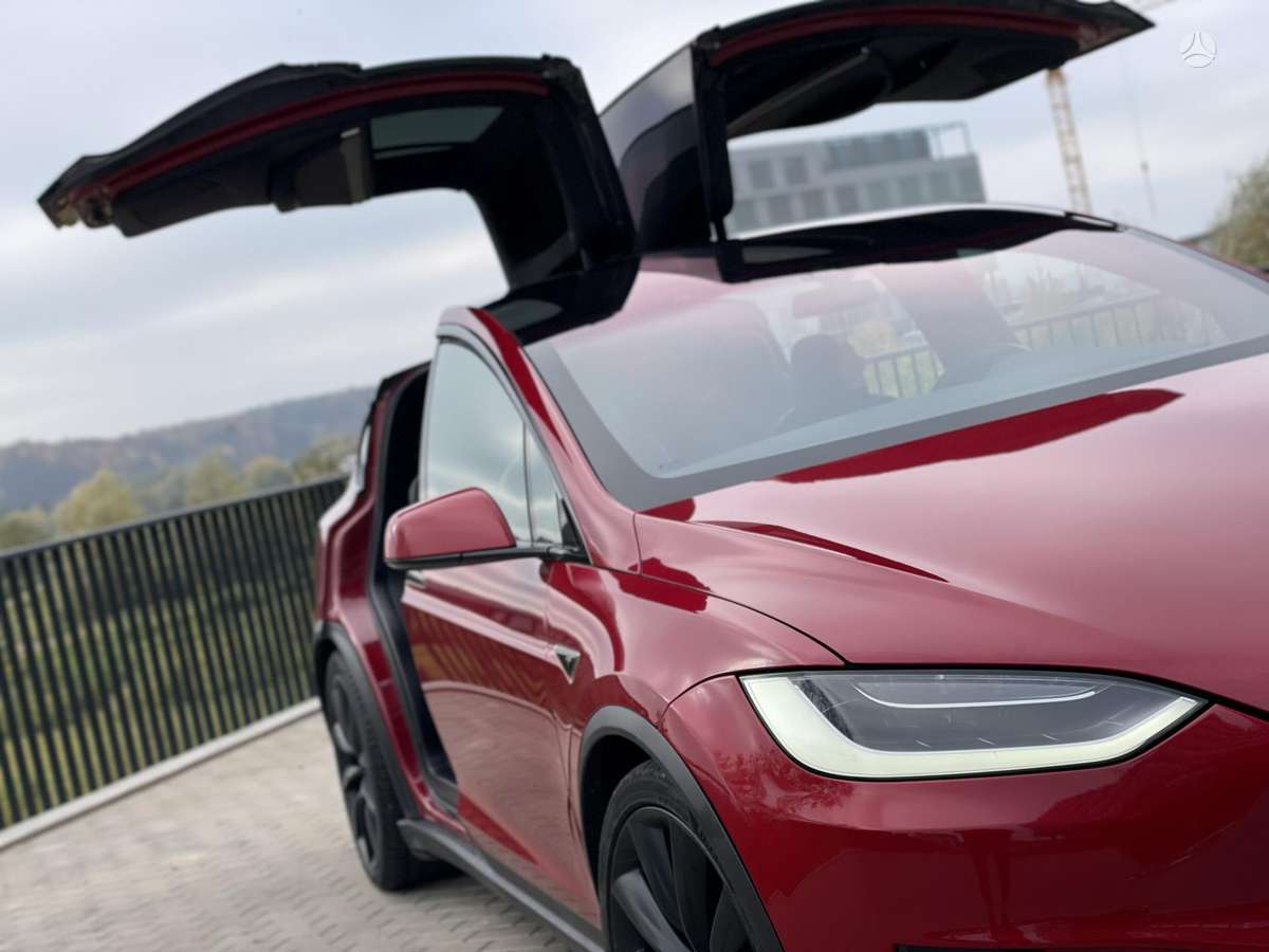 Tesla Model X, 90 kWh, off-road / crossover