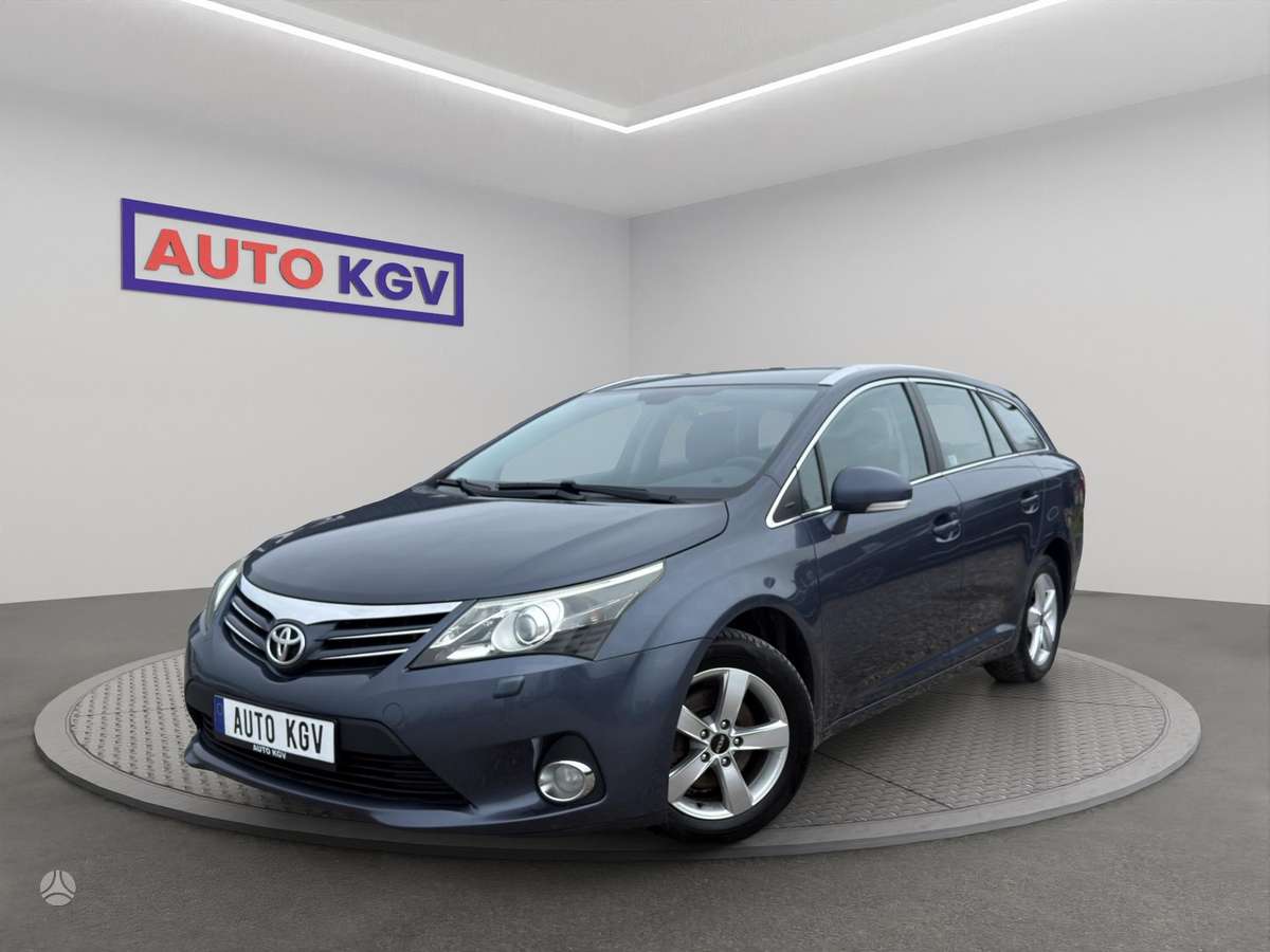 Toyota Avensis, 2012