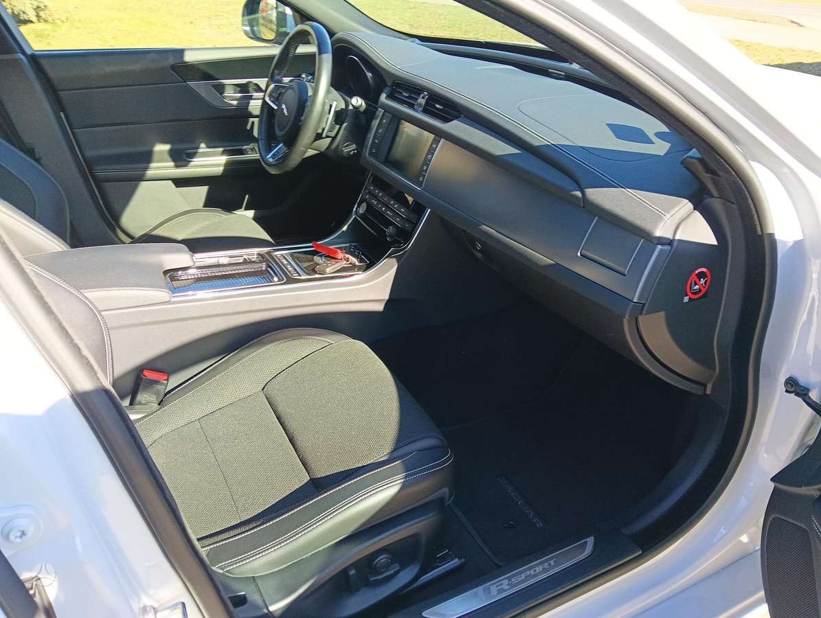 Jaguar XF, 2.0 l., Универсал