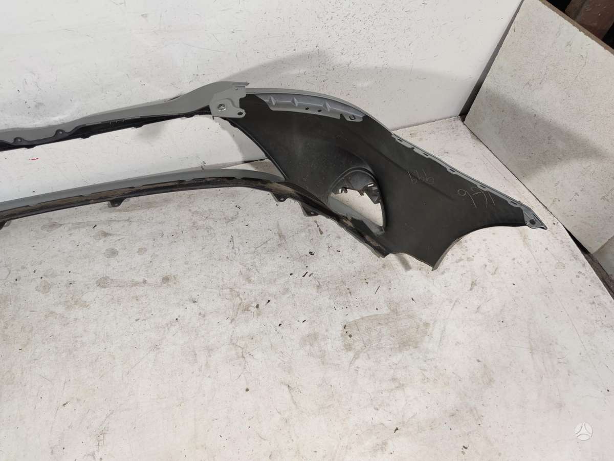 Toyota Avensis bumpers