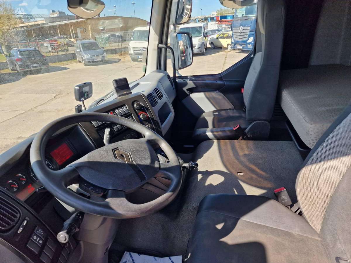 Renault D16, бортовые с тентом