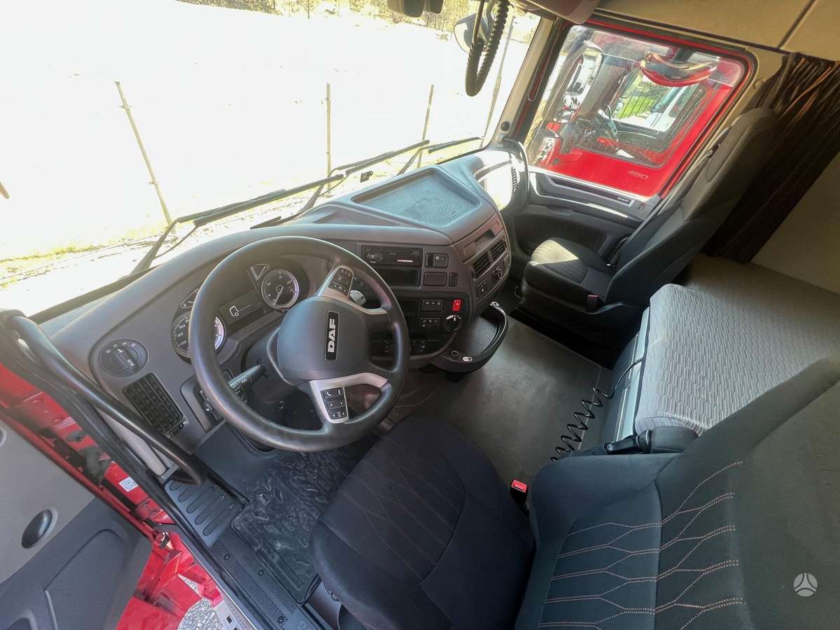 DAF 106.480, 2 miegamosios vietos