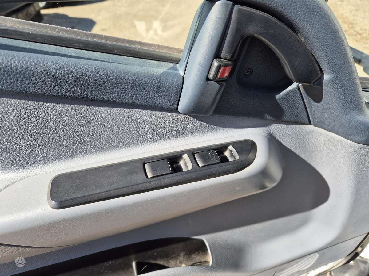 Mitsubishi Canter, auto vedēji