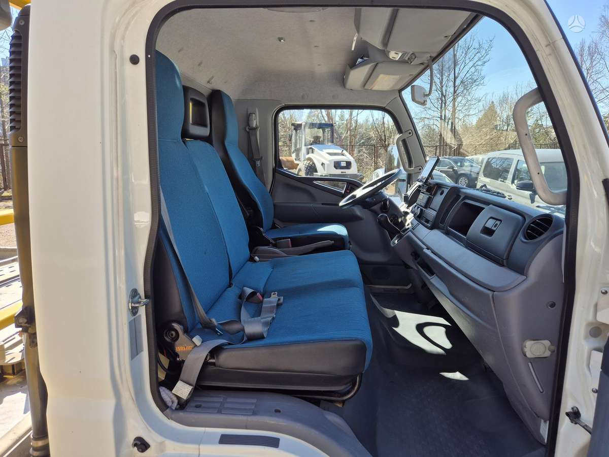 Mitsubishi Canter, auto transporters