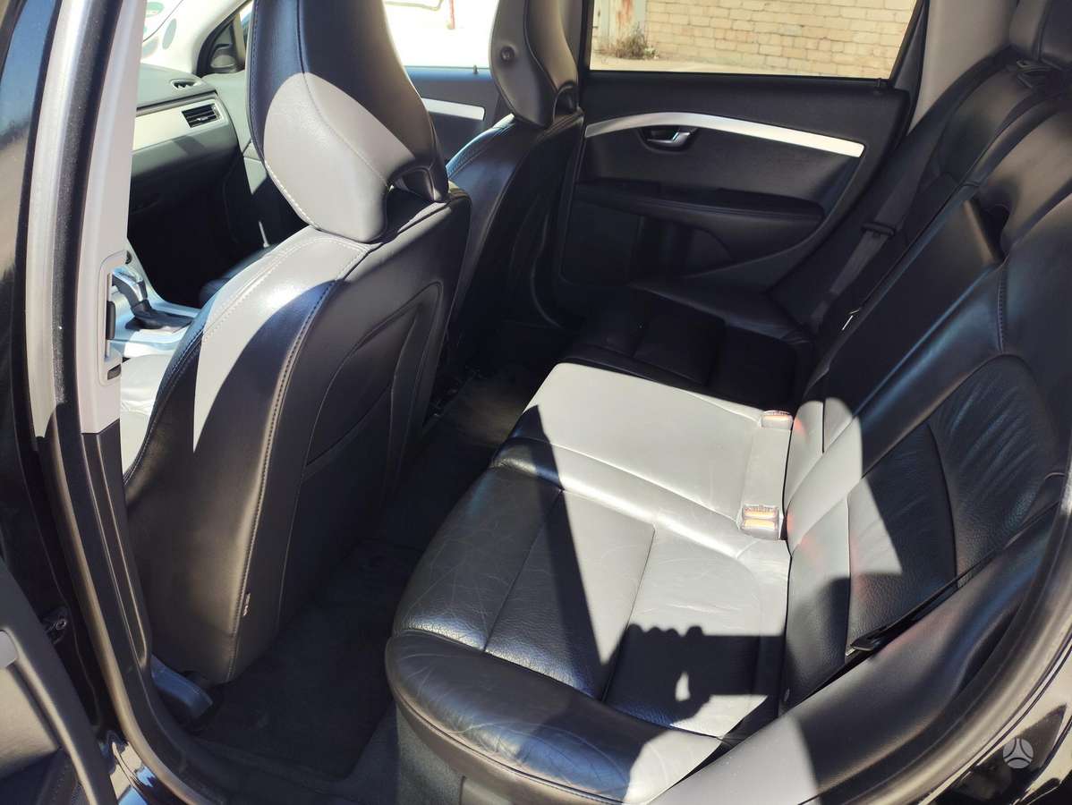 Volvo V70, 2.0 l., wagon