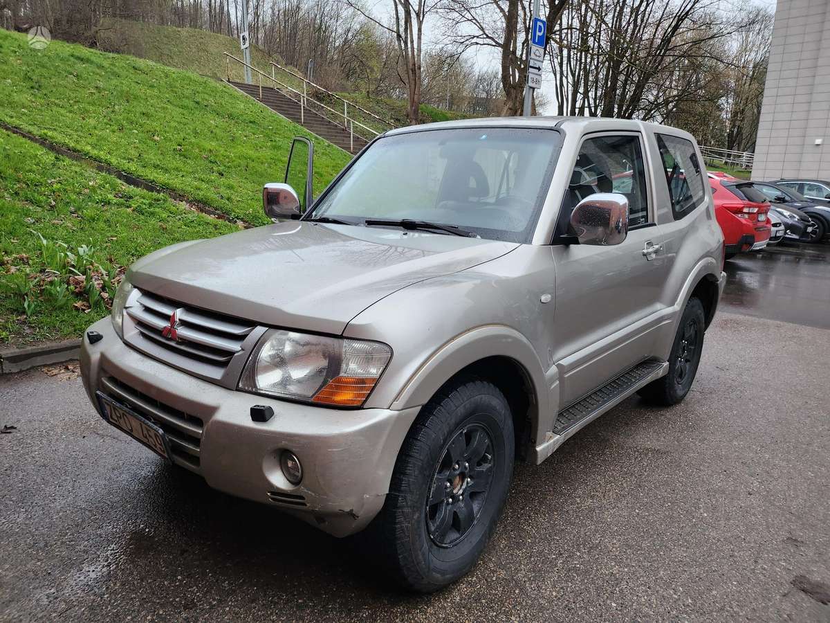 Mitsubishi Pajero, 2005