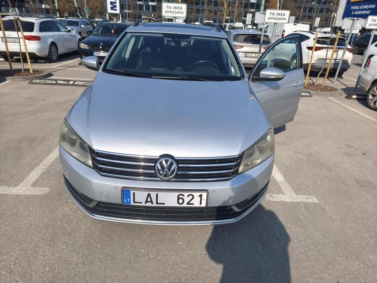 Volkswagen Passat, 2011