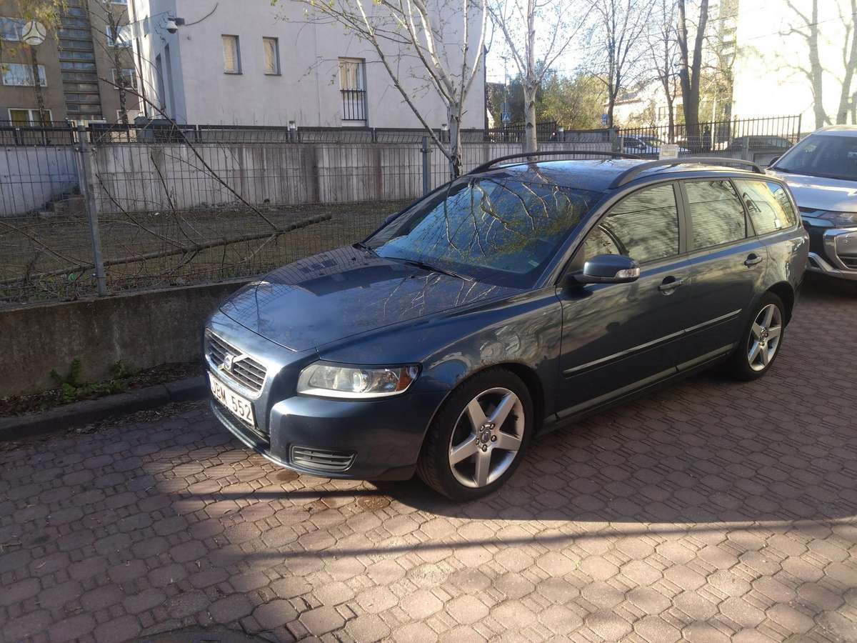 Volvo V50 - 2