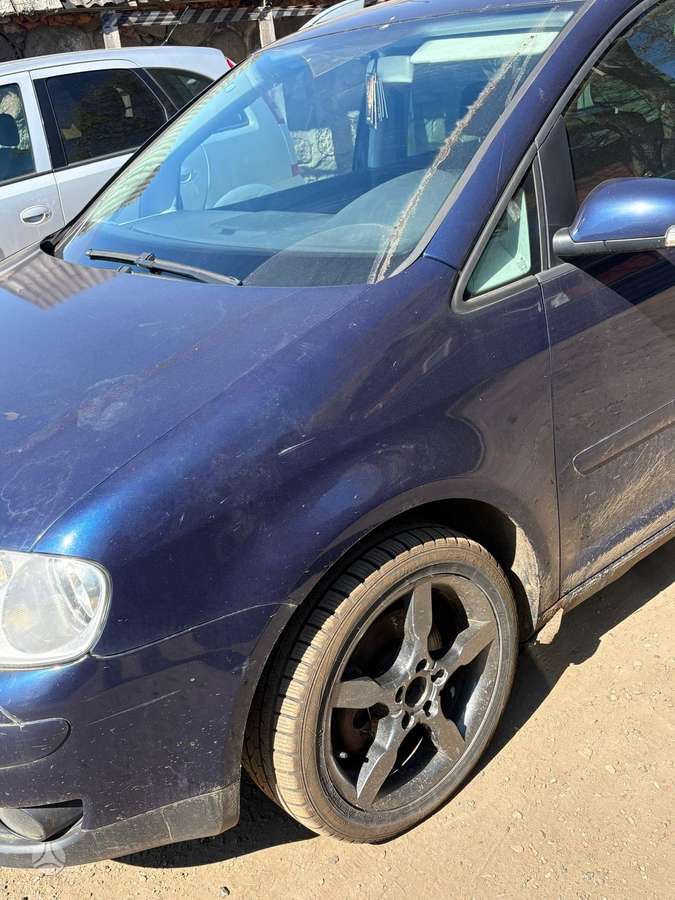 Volkswagen Touran по частям