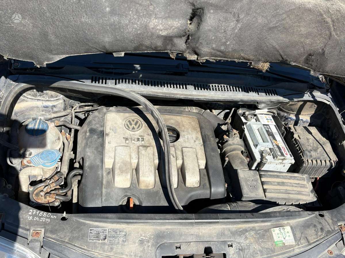 Volkswagen Touran по частям