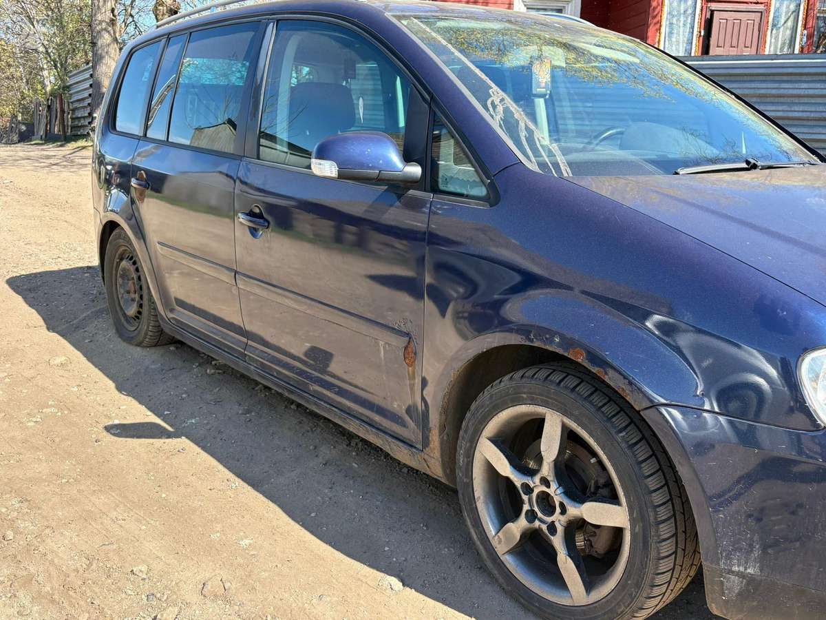 Volkswagen Touran dalimis