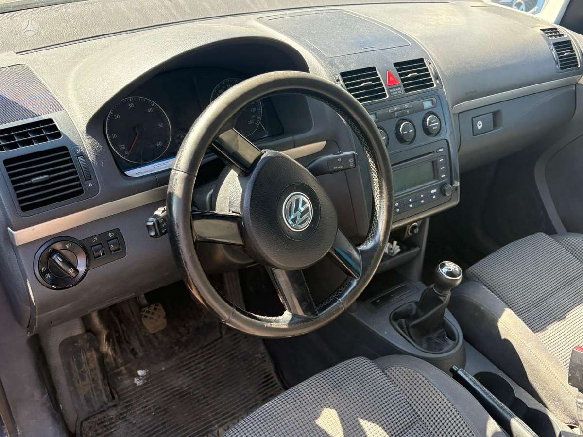 Volkswagen Touran по частям