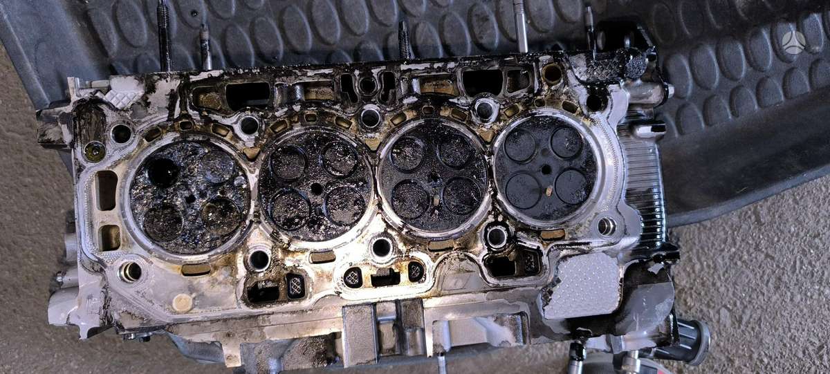 Peugeot 3008 variklio detalės