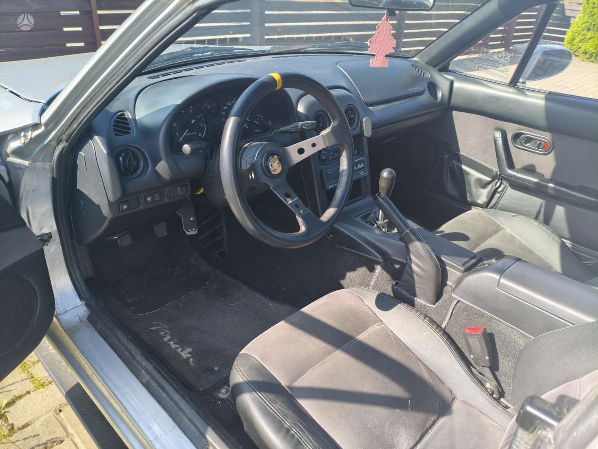 Mazda MX-5, 1.8 l., convertible