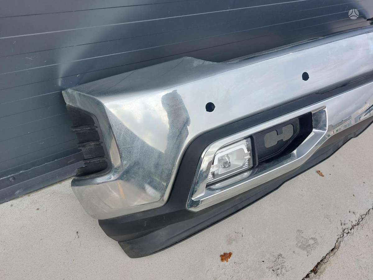 Chevrolet Silverado, 84588808, bumpers