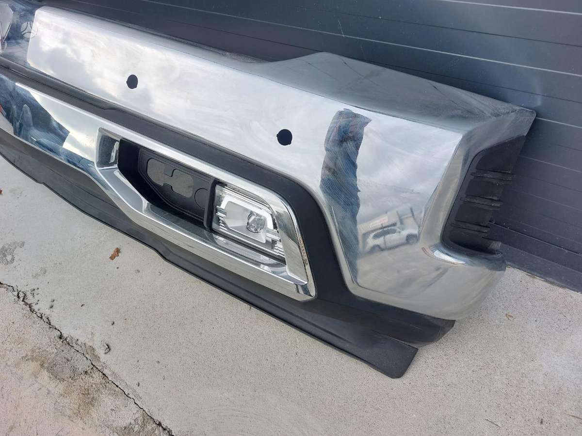 Chevrolet Silverado, 84588808, bumpers
