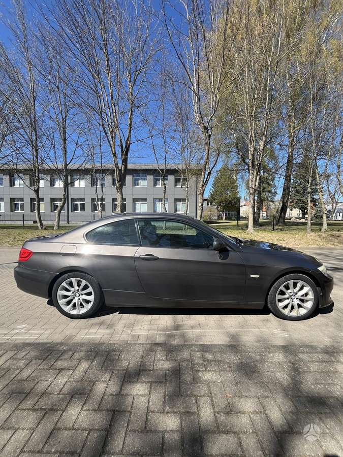 BMW 320, 2.0 l., Купе (coupe)