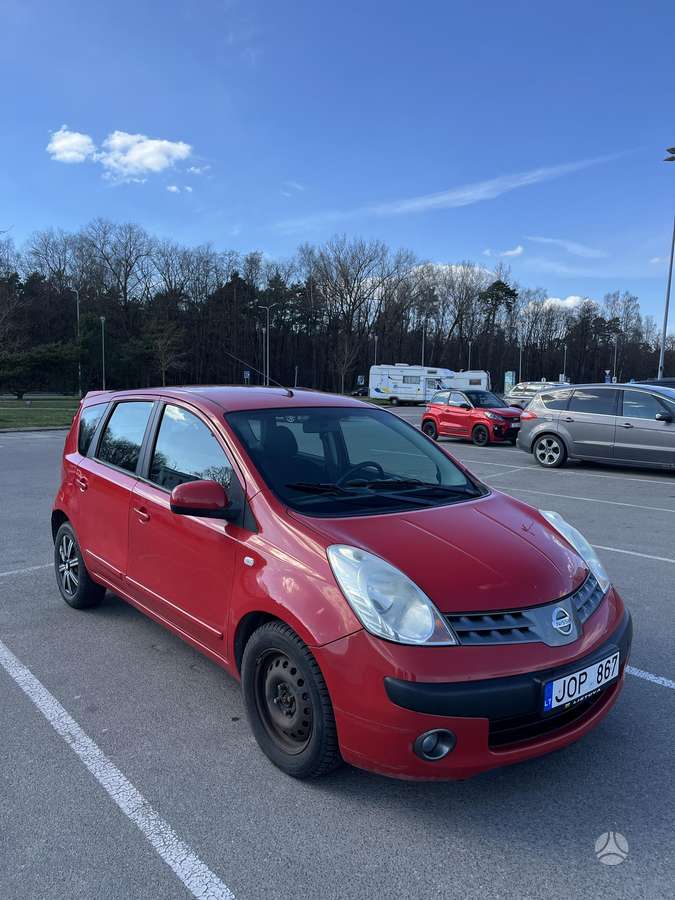 Nissan Note, 1.5 l., hatchback