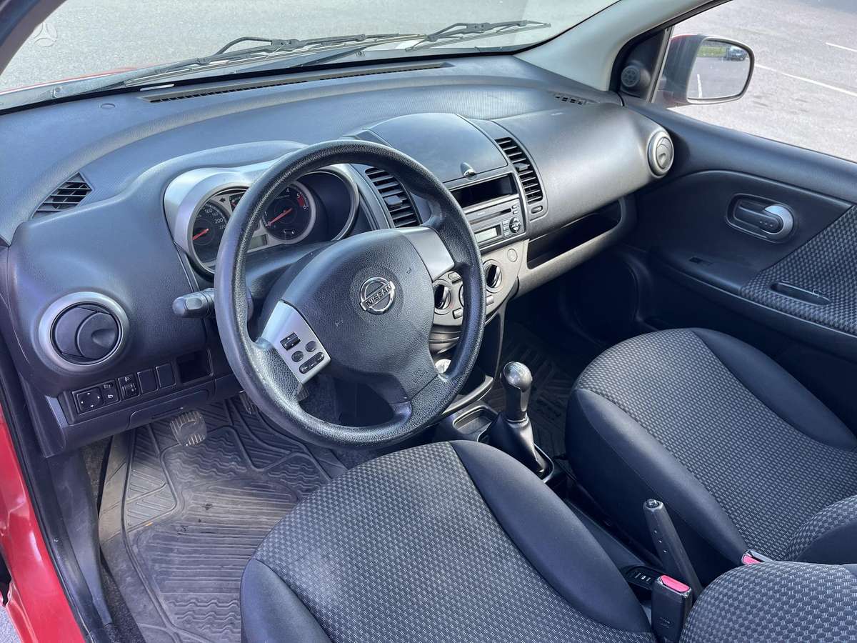 Nissan Note, 1.5 l., hatchback