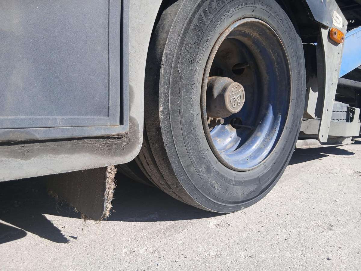 Scania P 340, auto vedēji