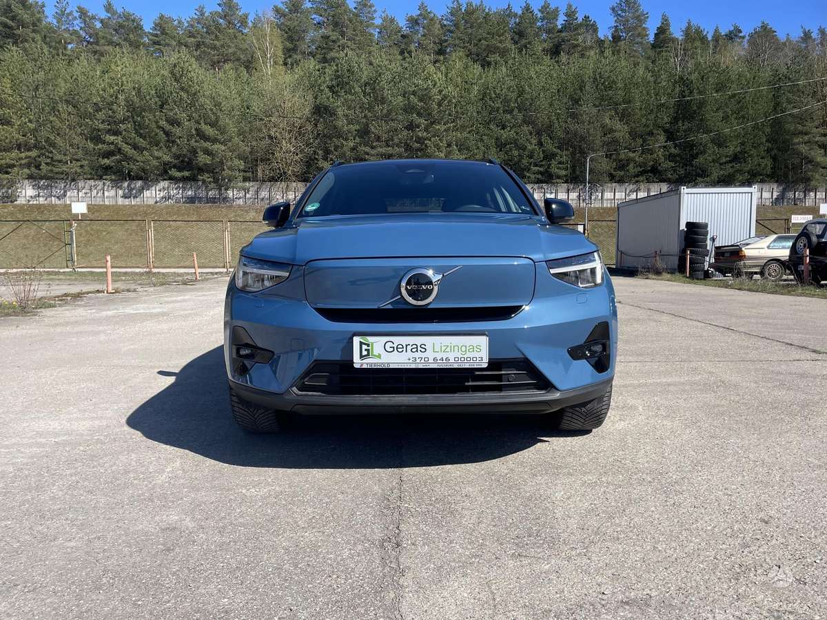 Volvo XC40, 82 kWh, off-road / crossover