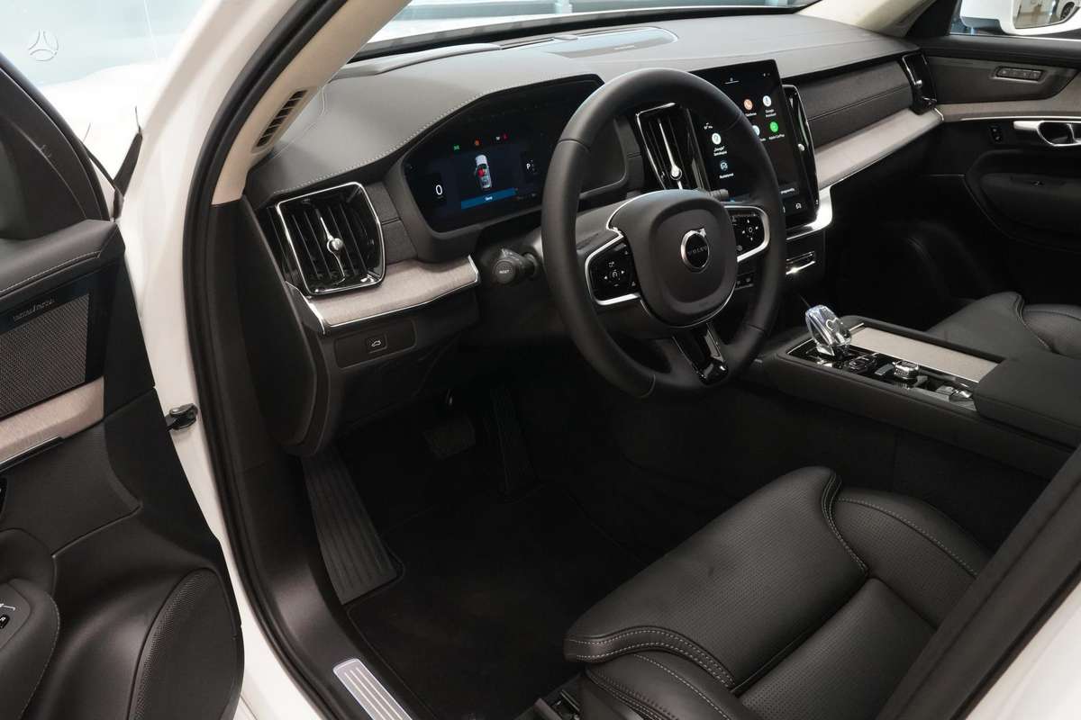 Volvo XC90 - 8