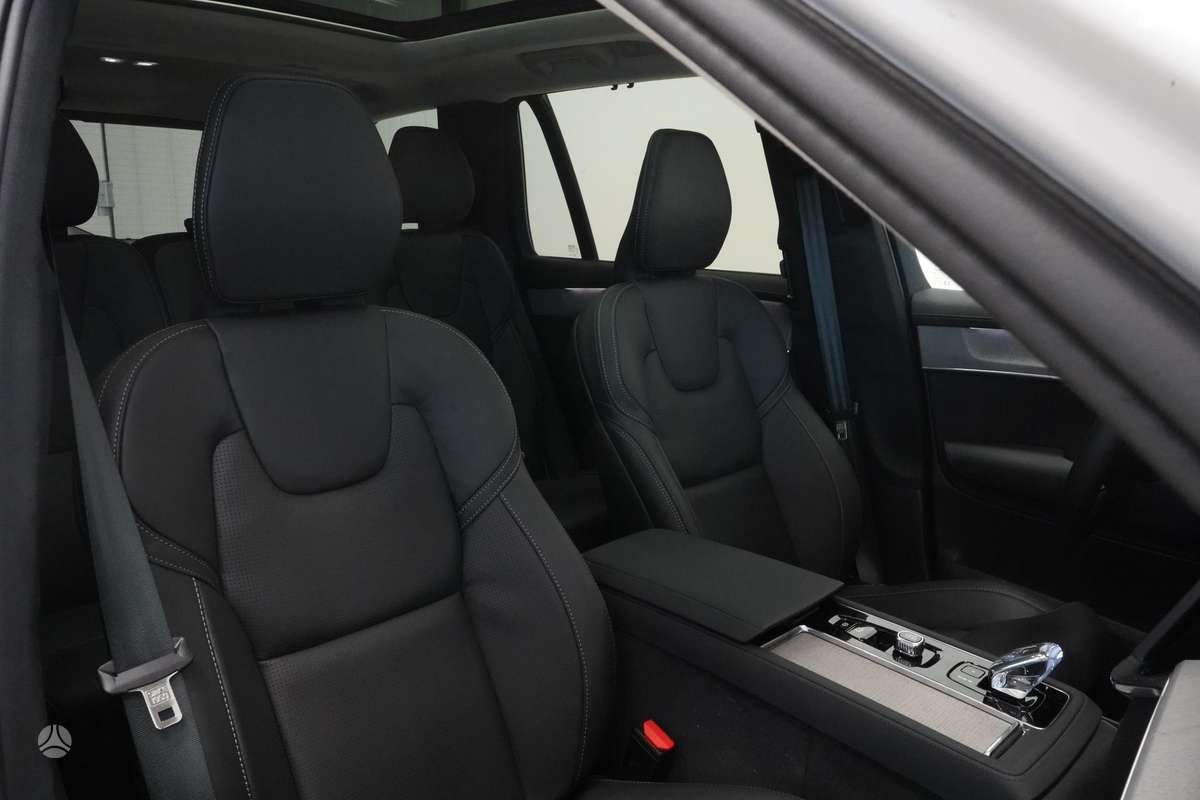 Volvo XC90 - 11