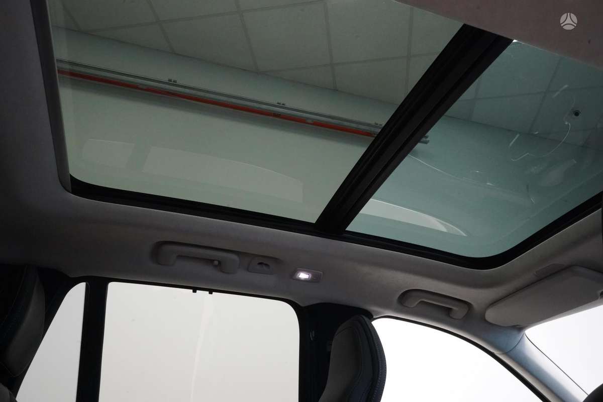 Volvo XC90 - 12