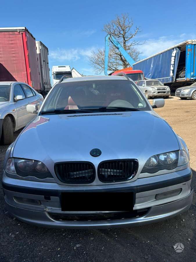 BMW 320 for parts