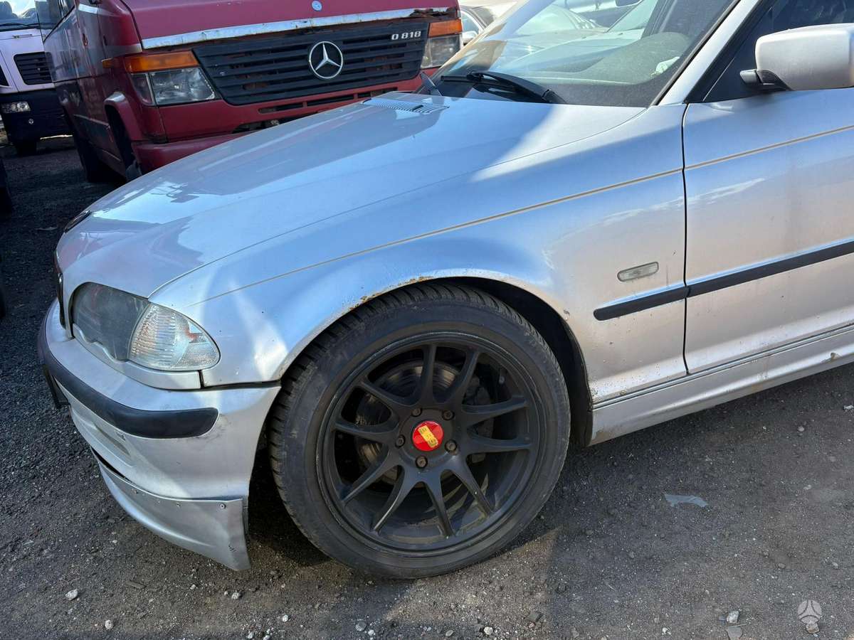 BMW 320 rezerves daļās