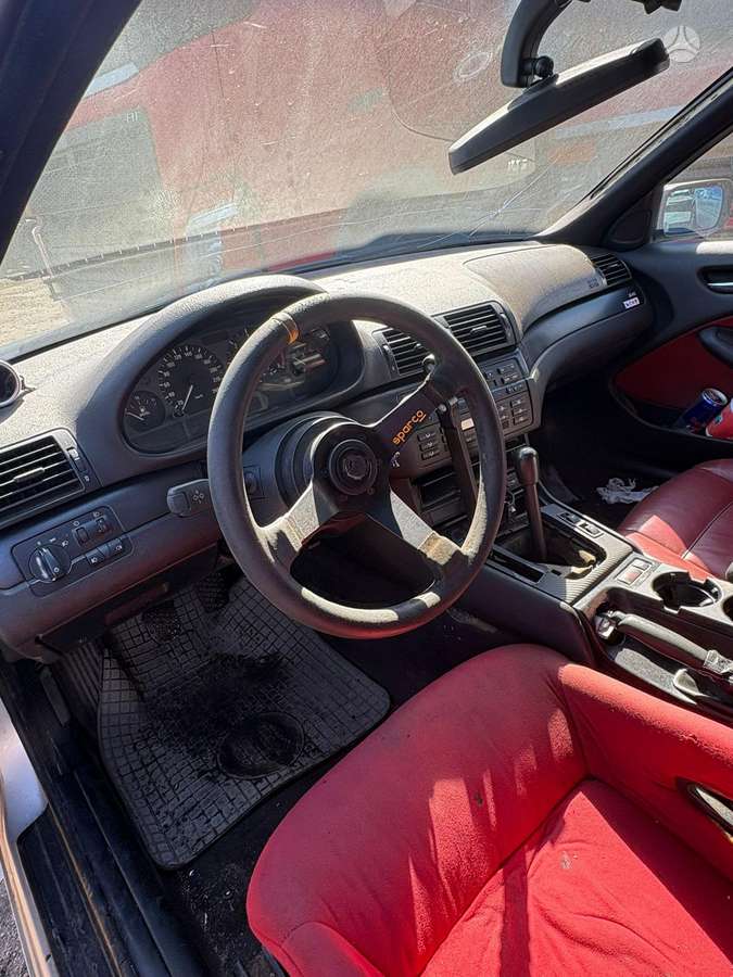 BMW 320 for parts