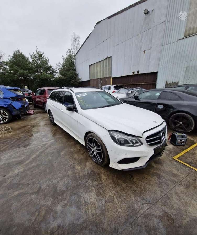 Mercedes-Benz E250 Amg paketas visas dalimis