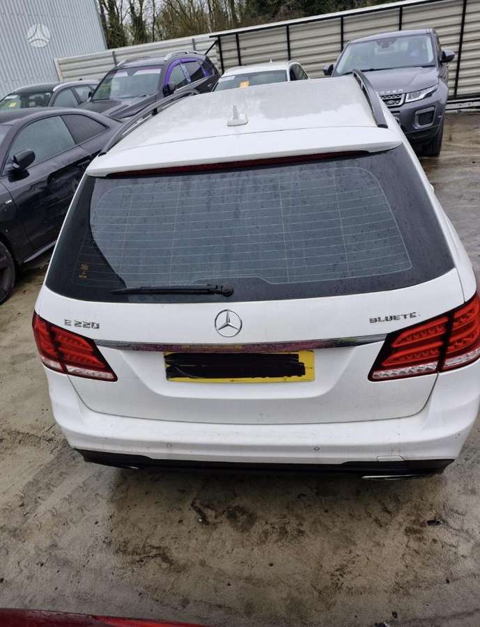 Mercedes-Benz E250 Amg paketas visas dalimis