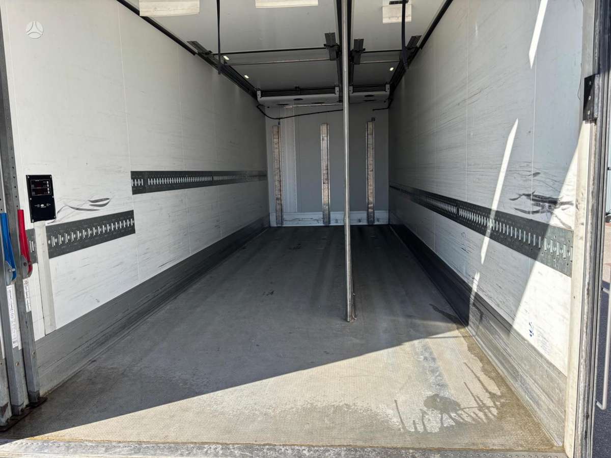 Renault T380, refrigerated trucks