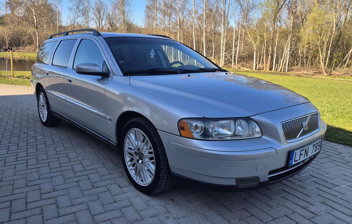 Volvo V70, 2005