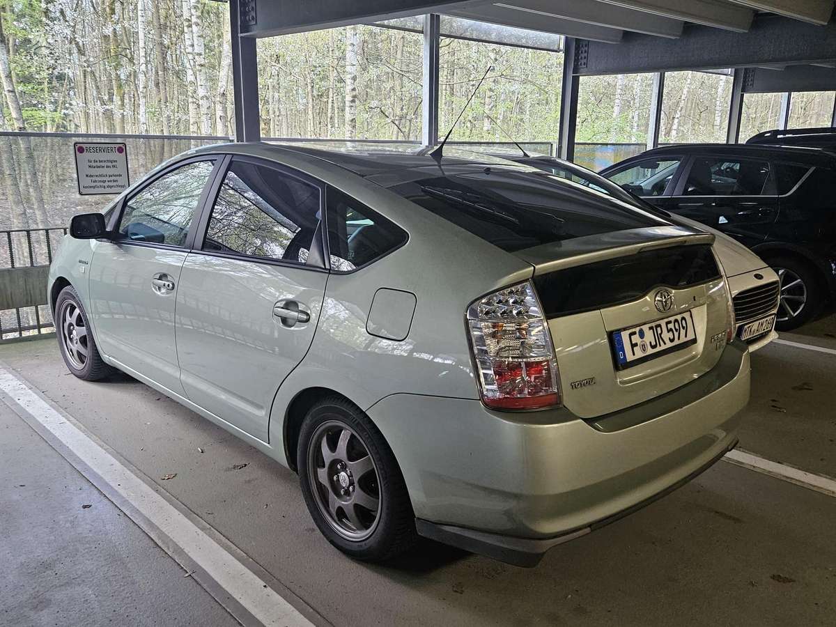 Toyota Prius - 2