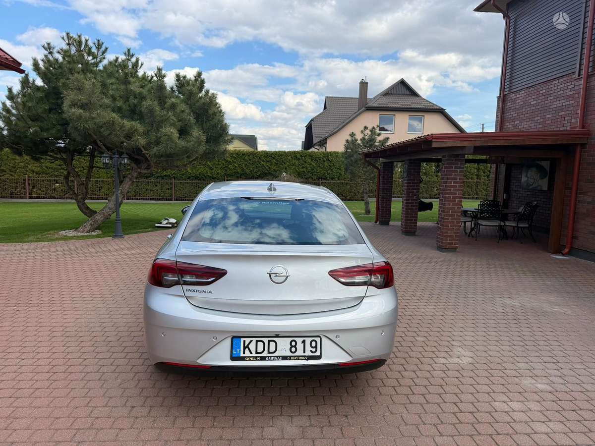 Opel Insignia, 1.6 l., hatchback