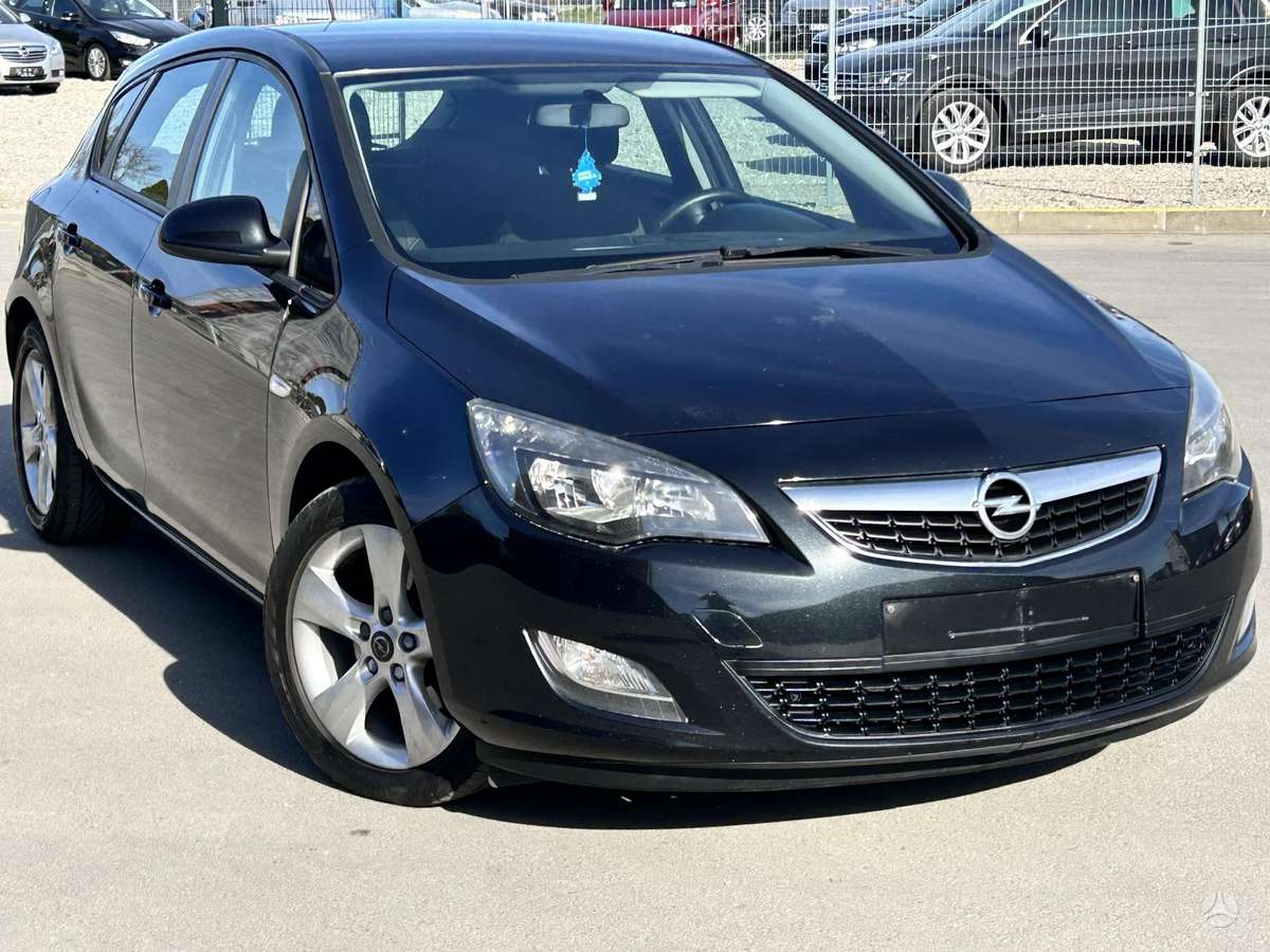 Opel Astra, 1.7 l., Хэтчбек