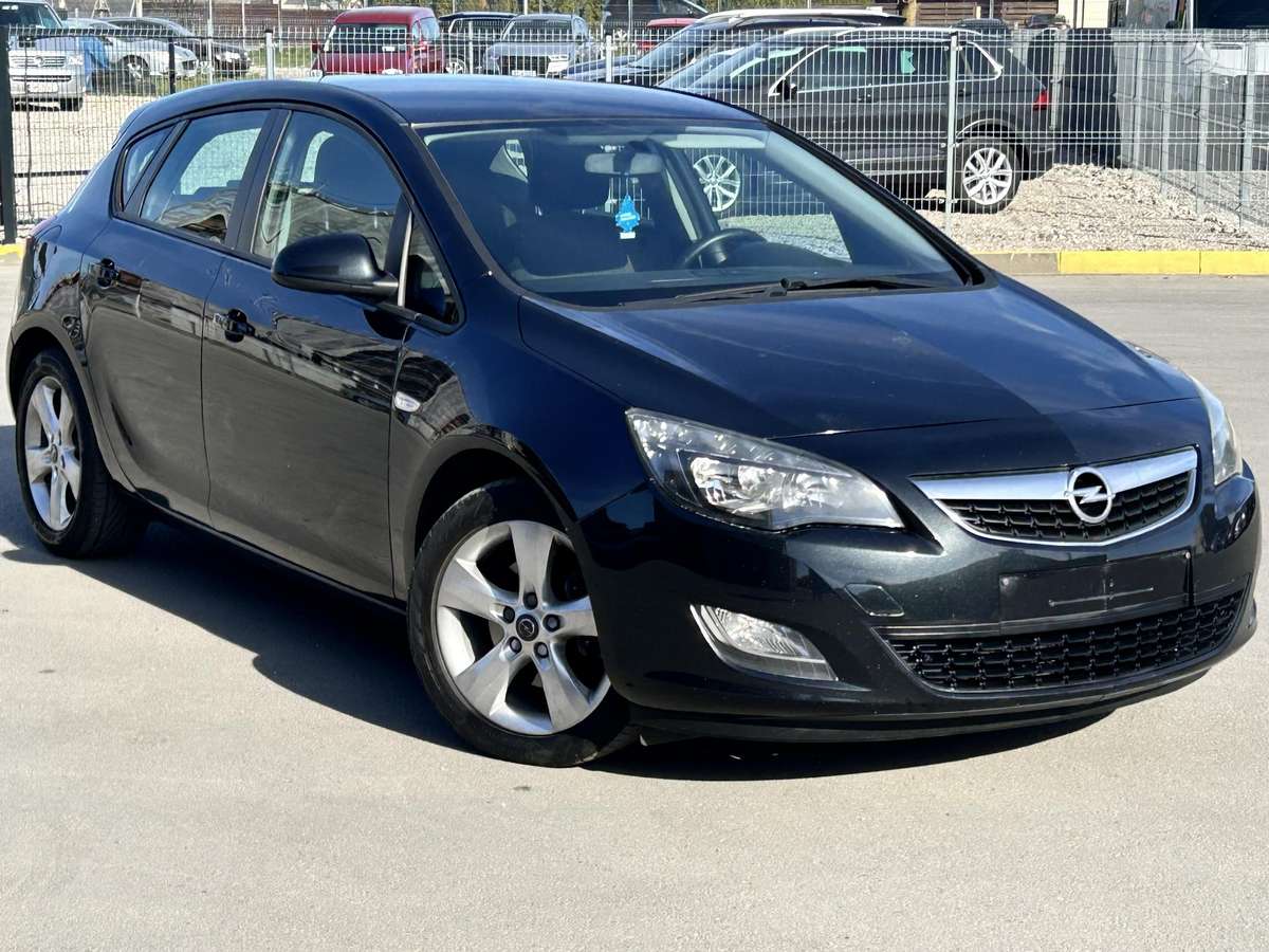 Opel Astra, 1.7 l., Хэтчбек