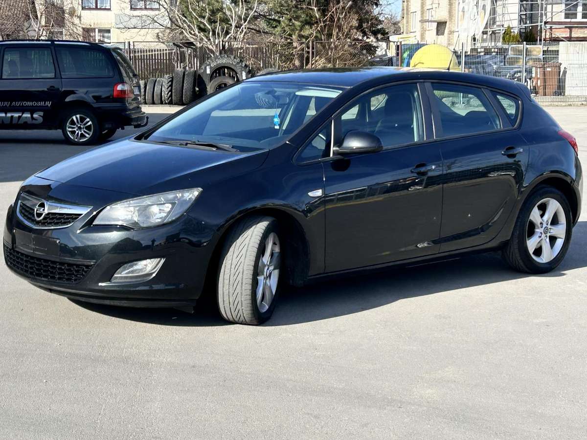 Opel Astra, 1.7 l., hatchback
