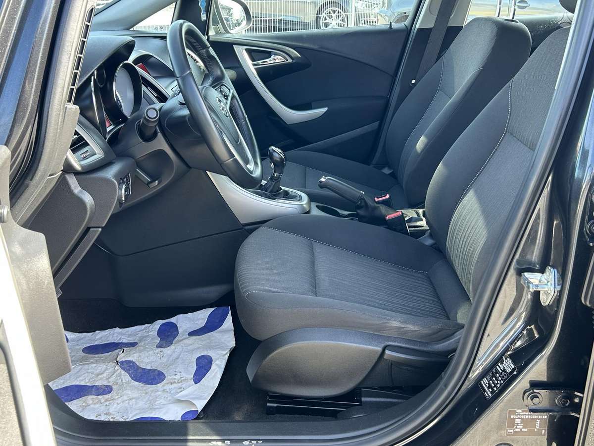 Opel Astra, 1.7 l., Хэтчбек