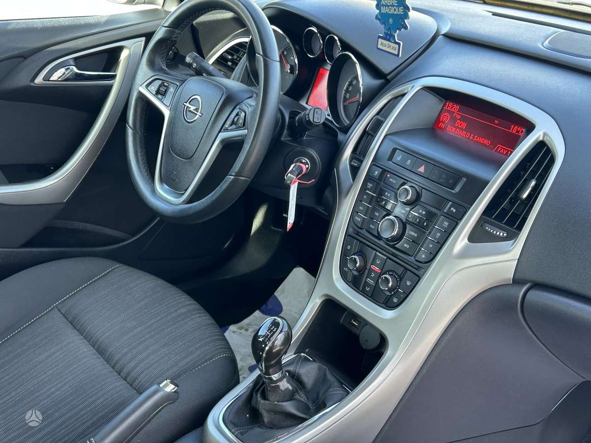 Opel Astra, 1.7 l., Хэтчбек