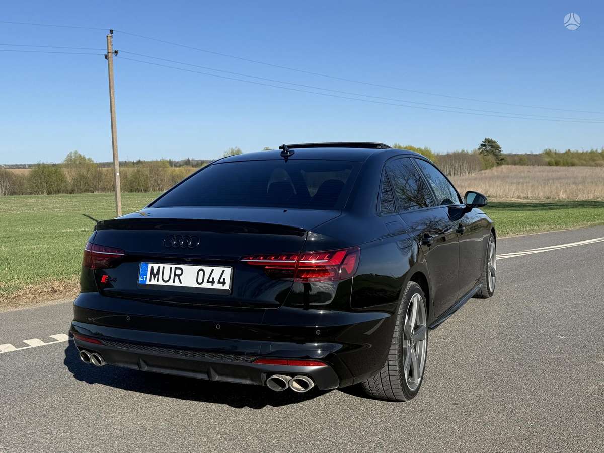 Audi S4, 3.0 l., Седан
