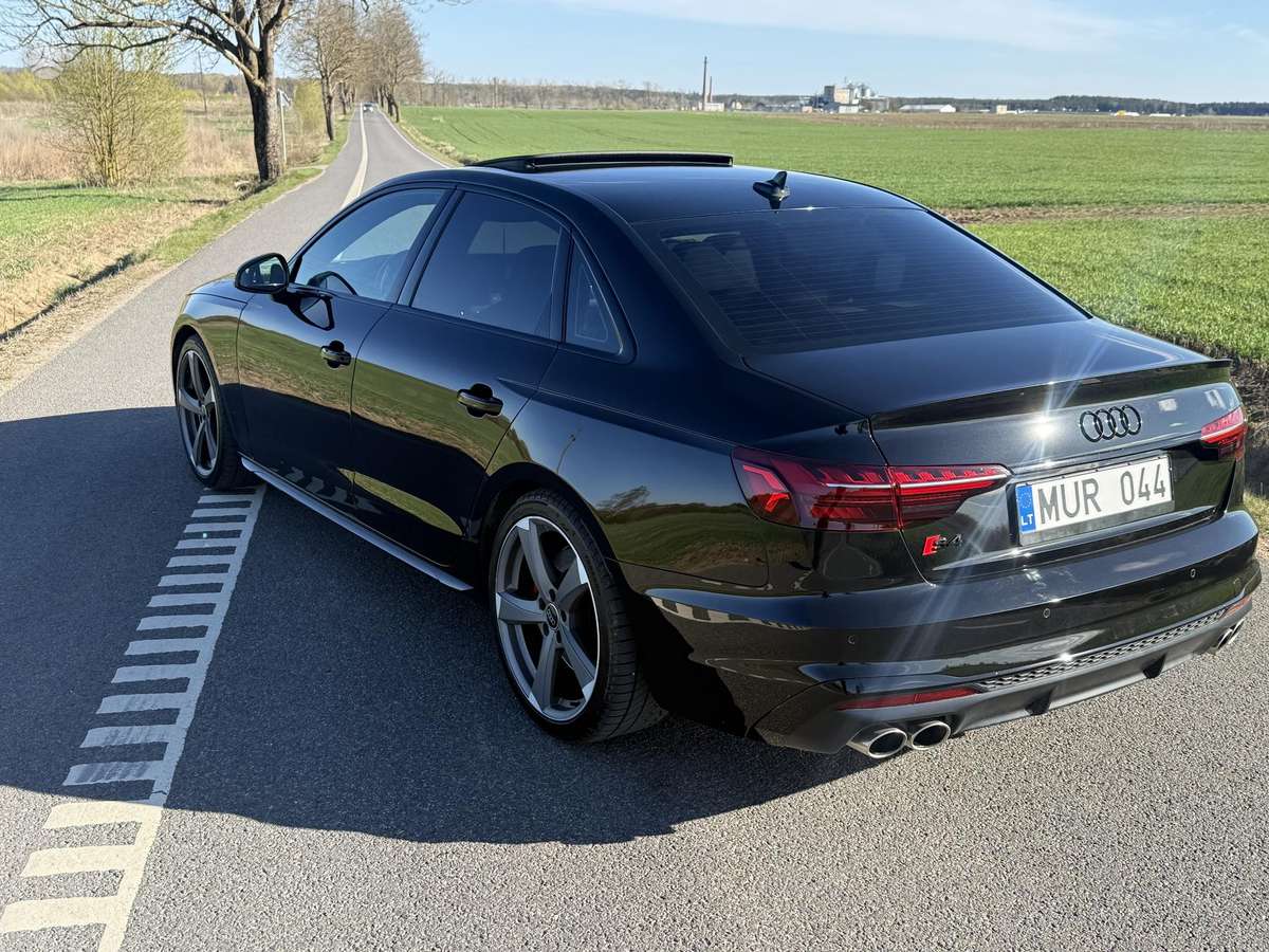 Audi S4, 3.0 l., Седан