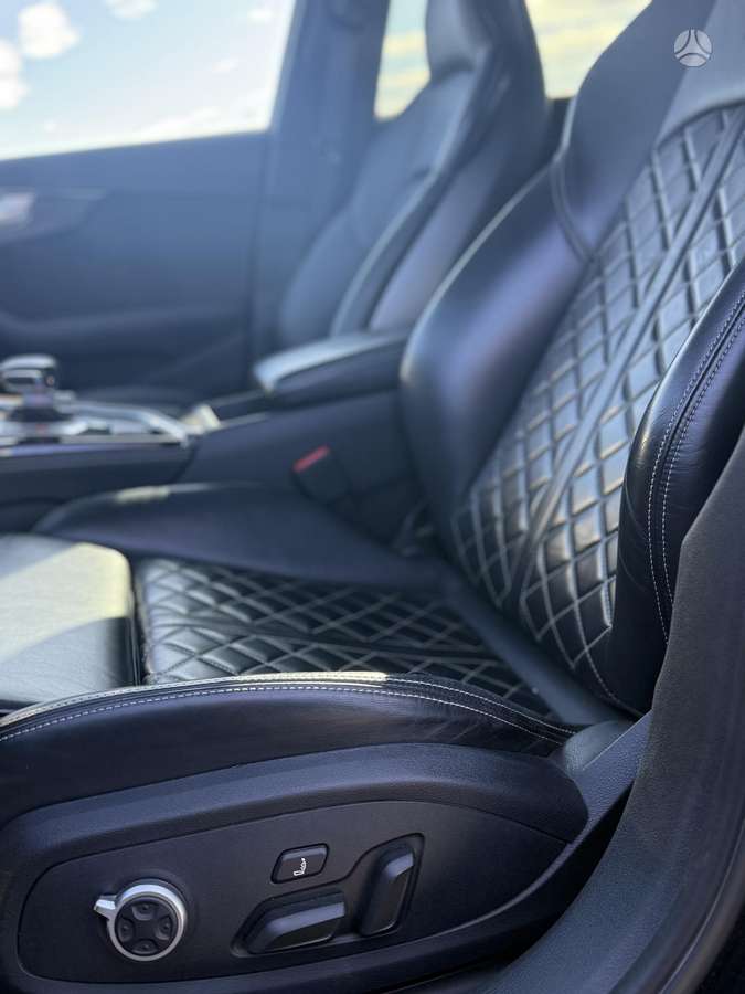 Audi S4, 3.0 l., Седан