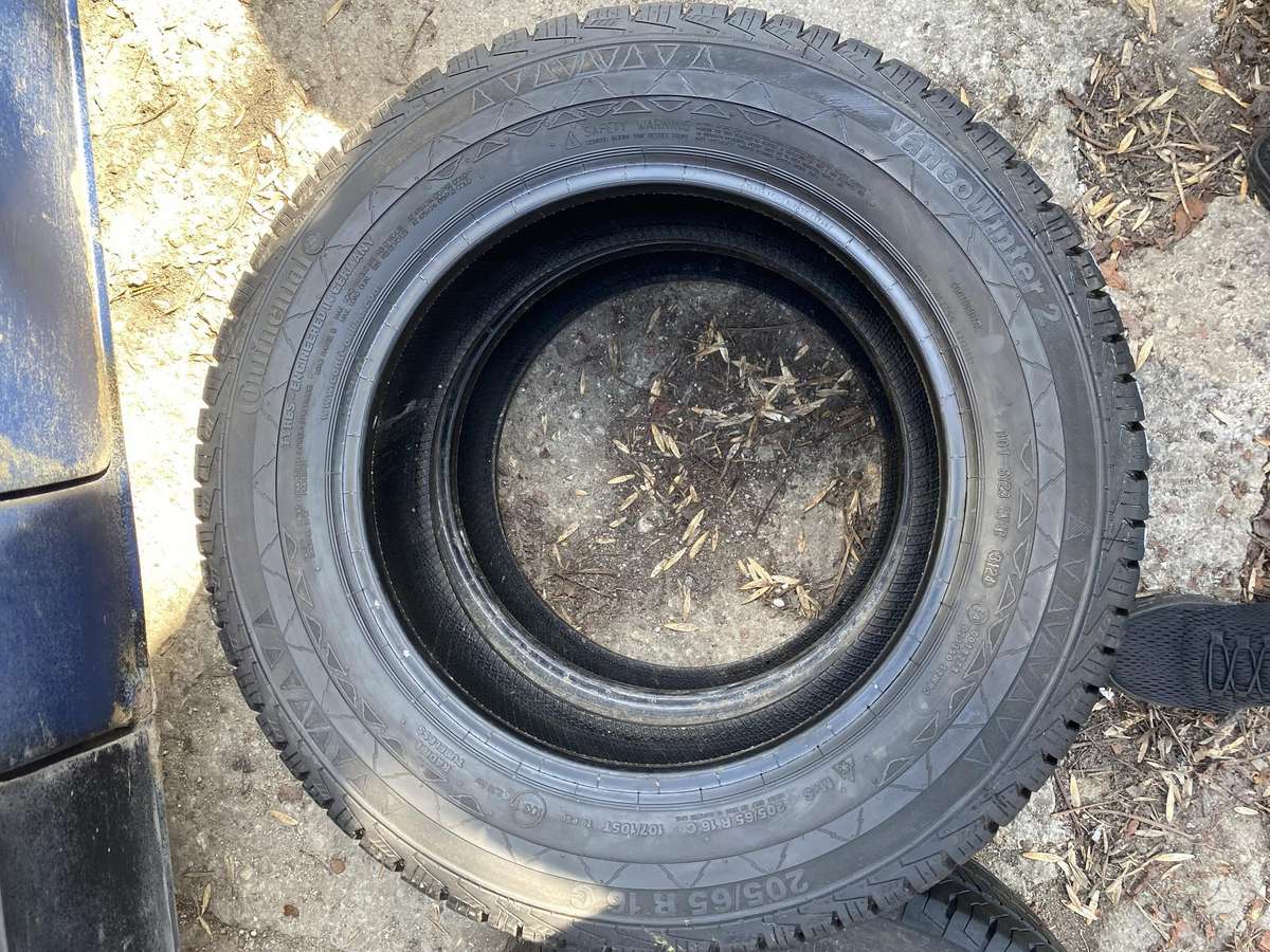Continental VancoWinter2, всесезонные 205/65 R16