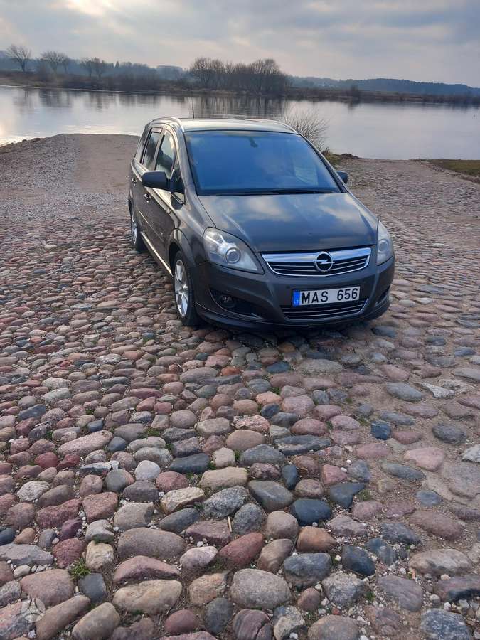 Opel Zafira, 2010