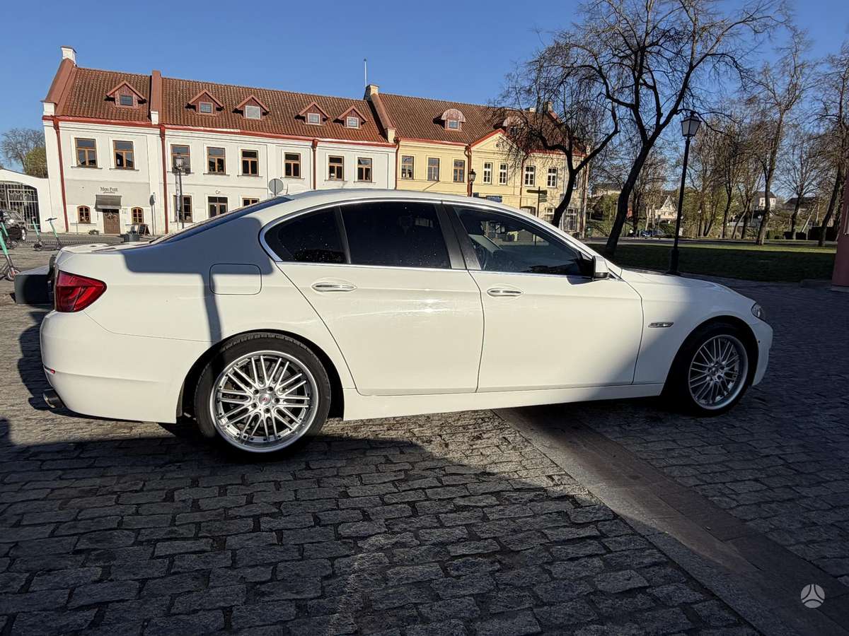 BMW 535, 3.0 l., Седан