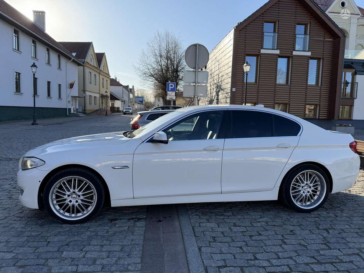 BMW 535, 3.0 l., Седан
