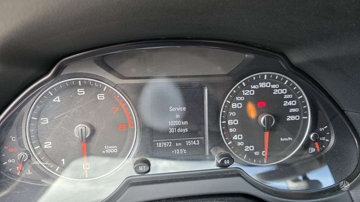 Audi Q5, 2.0 l., Внедорожник / Кроссовер
